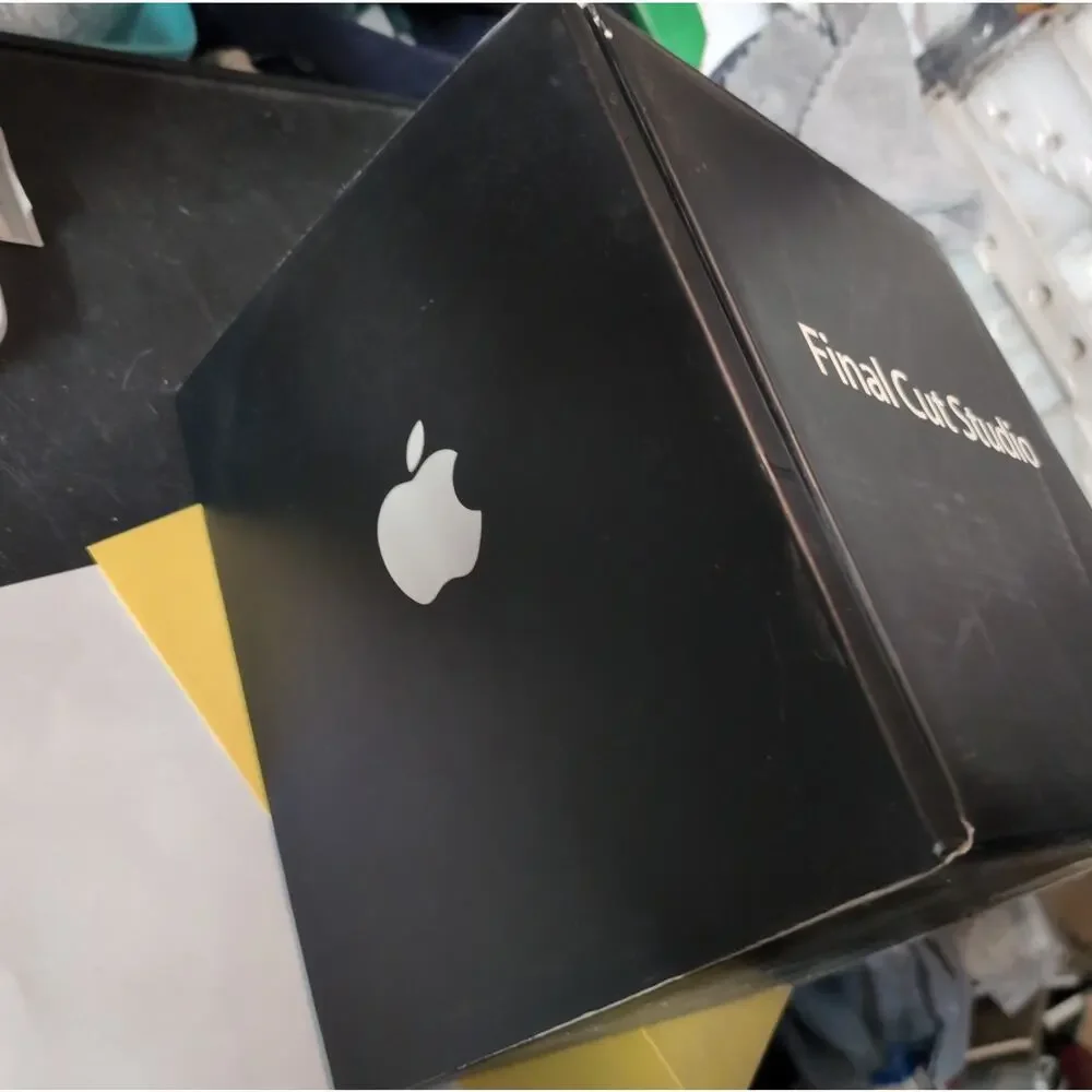 Apple Final Cut Studio Academic (M9916Z/A) w/ License Key